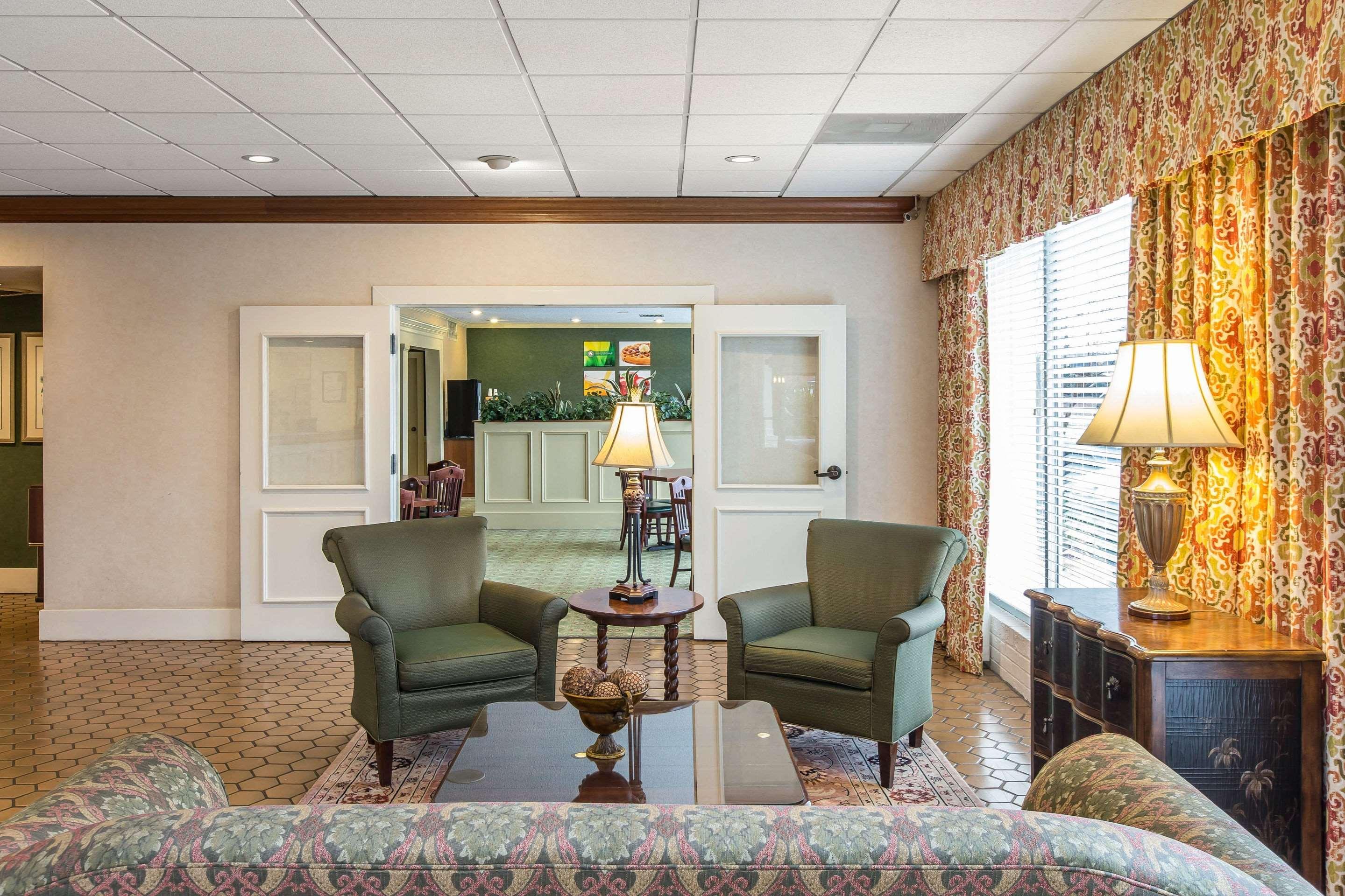 Quality & South I-75 Hotel McDonough